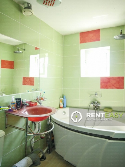 Apartament decomandat cu 2 Camere de Inchiriat pe Sfantul Lazar - Palas