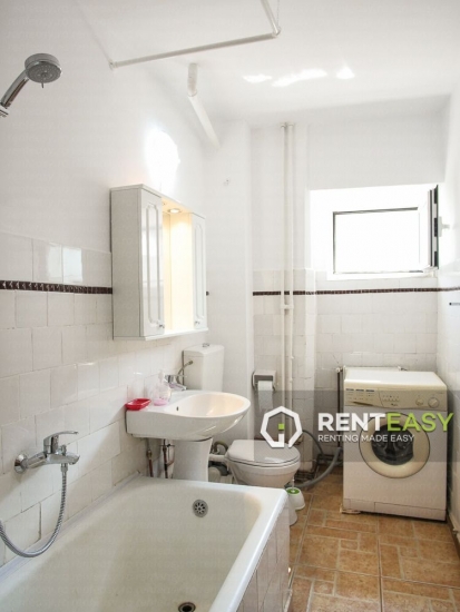 Apartament cu 3 Camere de Inchiriat in Centru zona Palas