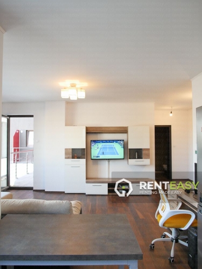 Apartament cu 2 Camere de Inchiriat Centru -  Mitropolie