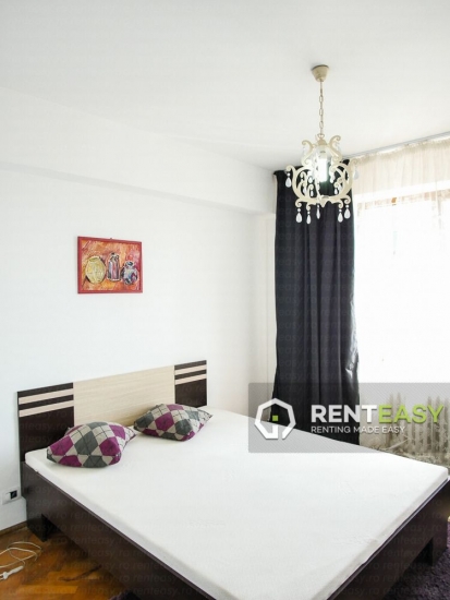 Apartament cu 3 camere de Inchiriat in Centru - Moldova Mall