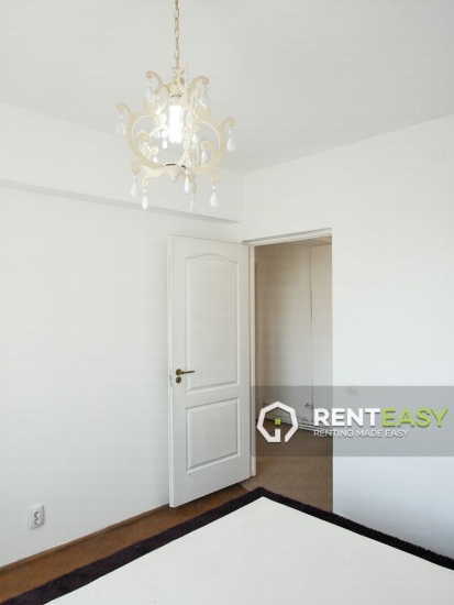 Apartament cu 3 camere de Inchiriat in Centru - Moldova Mall