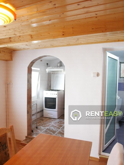 Casa cu 5 Camere de Inchiriat in zona Copou - Sararie