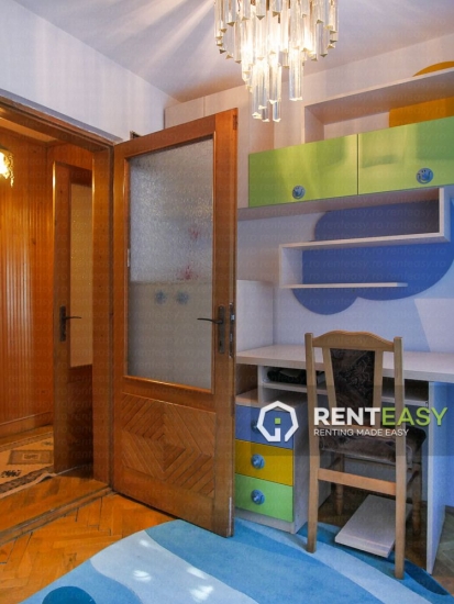 Casa cu 5 Camere de Inchiriat in zona Copou - Sararie