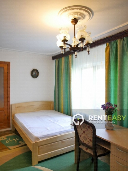 Casa cu 5 Camere de Inchiriat in zona Copou - Sararie