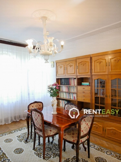 Casa cu 5 Camere de Inchiriat in zona Copou - Sararie