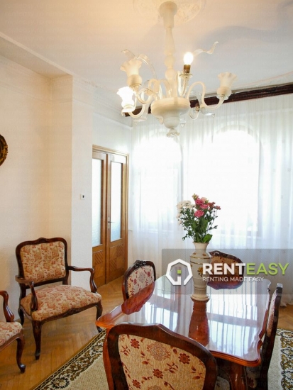 Casa cu 5 Camere de Inchiriat in zona Copou - Sararie