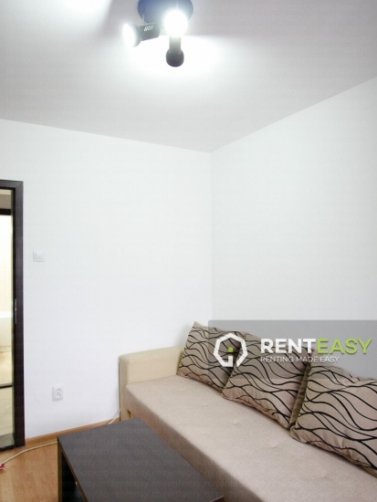 Apartament decomandat cu 3 camere de inchiriat pe Independentei - UMF