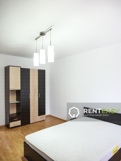 Apartament decomandat cu 3 camere de inchiriat pe Independentei - UMF