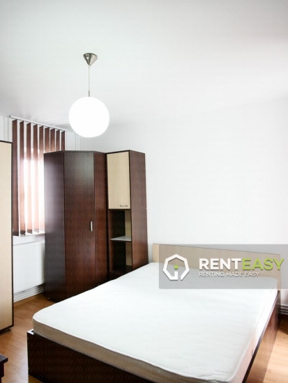 Apartament decomandat cu 3 camere de inchiriat pe Independentei - UMF