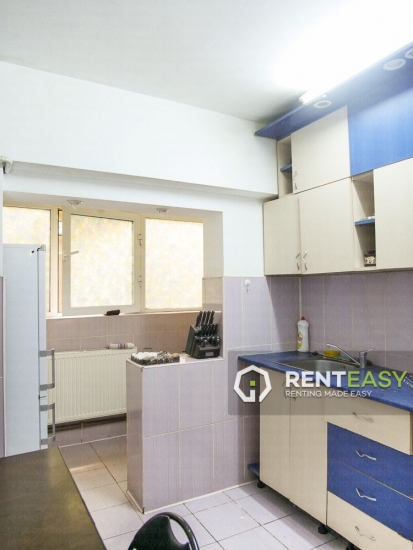 Apartament cu 3 Camere de Inchiriat in Centru - Stefan cel Mare