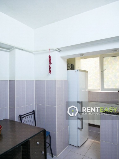 Apartament cu 3 Camere de Inchiriat in Centru - Stefan cel Mare