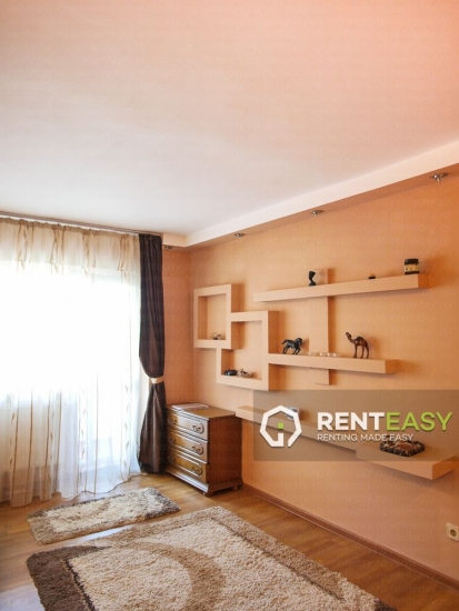 Apartament cu 3 Camere de Inchiriat in Centru - Stefan cel Mare