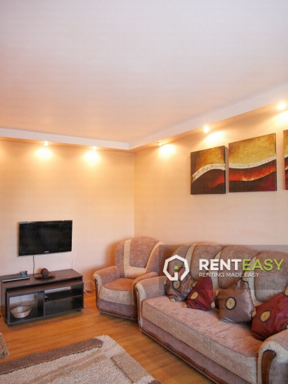 Apartament cu 3 Camere de Inchiriat in Centru - Stefan cel Mare