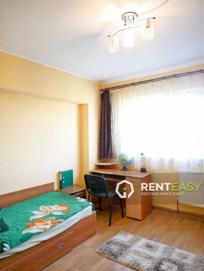 Apartament cu 3 Camere de Inchiriat in Centru - Stefan cel Mare