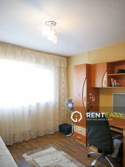 Apartament cu 3 Camere de Inchiriat in Centru - Stefan cel Mare