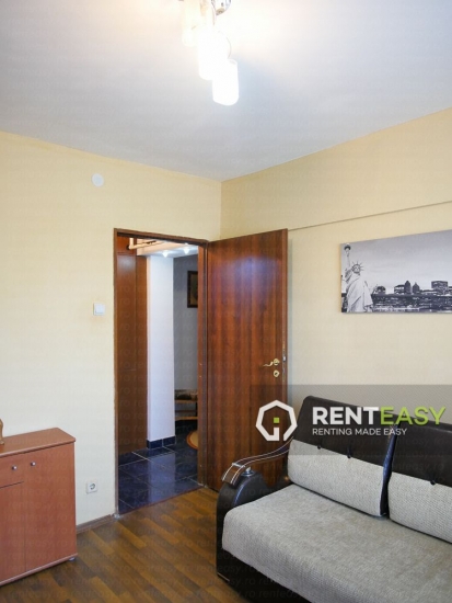 Apartament cu 3 Camere de Inchiriat in Centru - Stefan cel Mare