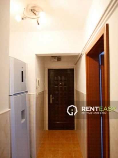 Apartament cu 3 Camere pe Stefan cel Mare pentru Inchiriat