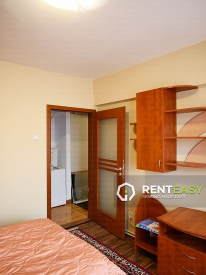 Apartament cu 3 Camere pe Stefan cel Mare pentru Inchiriat