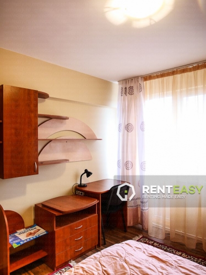 Apartament cu 3 Camere pe Stefan cel Mare pentru Inchiriat
