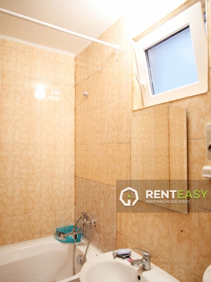 Apartament cu 3 Camere pe Stefan cel Mare pentru Inchiriat