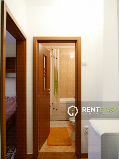 Apartament cu 3 Camere pe Stefan cel Mare pentru Inchiriat