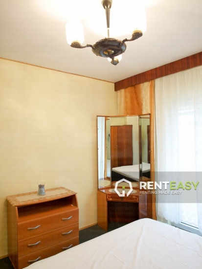 Apartament cu 3 Camere de Inchiriat pe Bld Independentei langa UMF