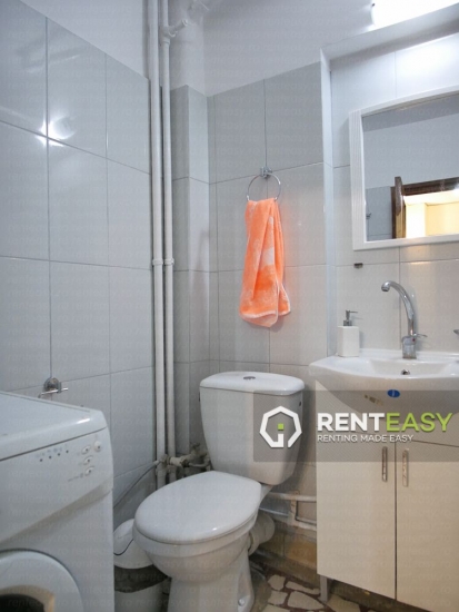 Apartament cu 3 Camere de Inchiriat pe Bld Independentei langa UMF