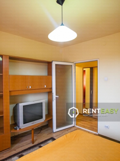 Apartament cu 3 Camere de Inchiriat in Centru - Stefan cel Mare