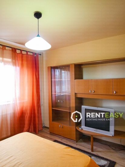 Apartament cu 3 Camere de Inchiriat in Centru - Stefan cel Mare