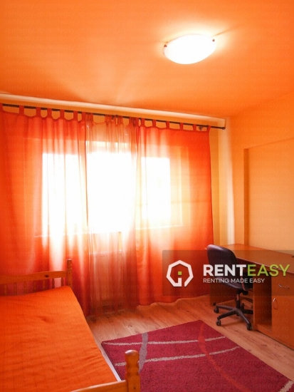 Apartament cu 3 Camere de Inchiriat in Centru - Stefan cel Mare