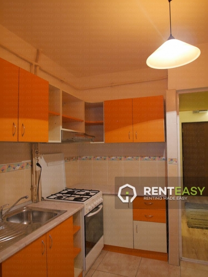 Apartament cu 3 Camere de Inchiriat in Centru - Stefan cel Mare
