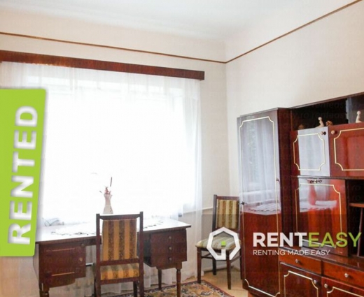 Casa cu 3 Camere de Inchiriat in Centru - Uzinei