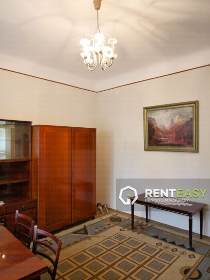 Casa cu 3 Camere de Inchiriat in Centru - Uzinei