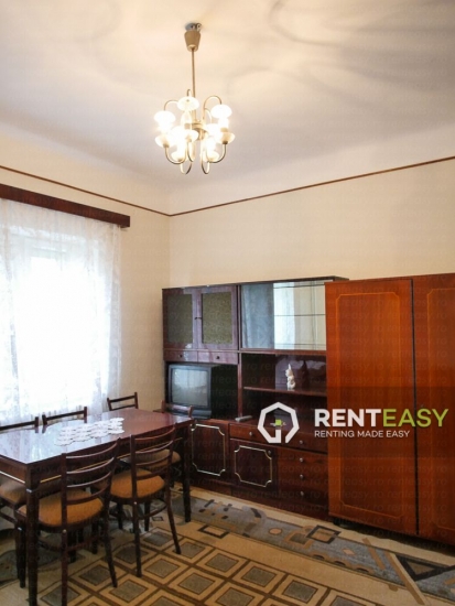 Casa cu 3 Camere de Inchiriat in Centru - Uzinei