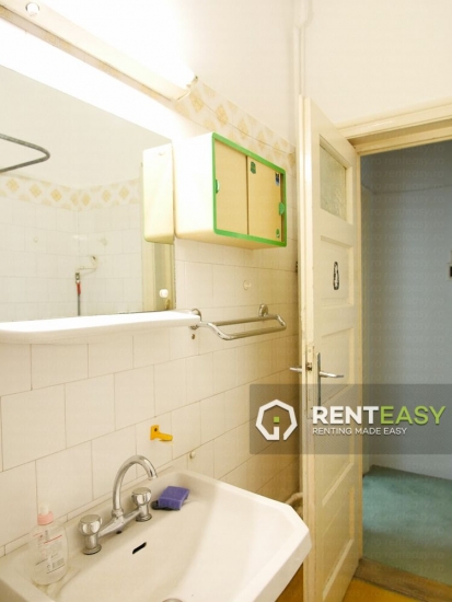 Casa cu 3 Camere de Inchiriat in Centru - Uzinei