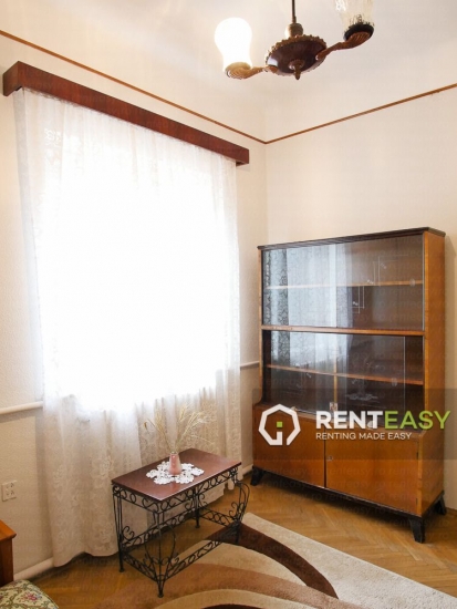Casa cu 3 Camere de Inchiriat in Centru - Uzinei