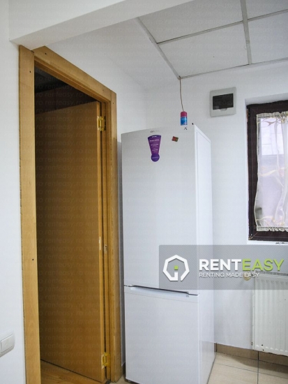 Apartament cu 2 Camere de Inchiriat la Vila in Sararie