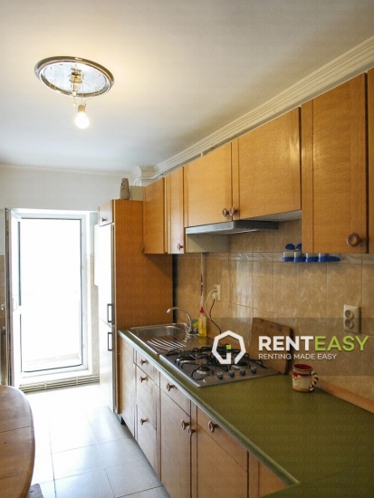 Apartament cu 3 Camere de Inchiriat in Centru - Hala Centrala