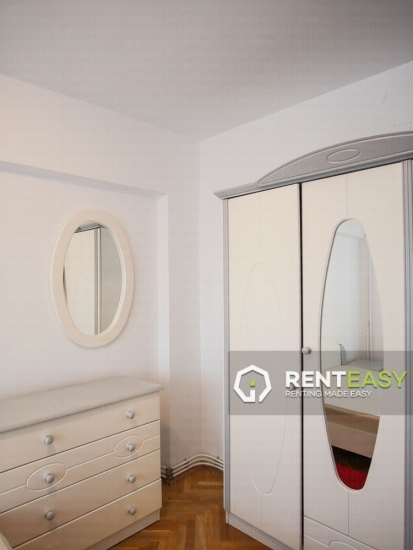 Apartament cu 3 Camere de Inchiriat in Centru - Hala Centrala