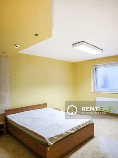 Apartament cu 3 Camere de Inchiriat in Centru - Arcu