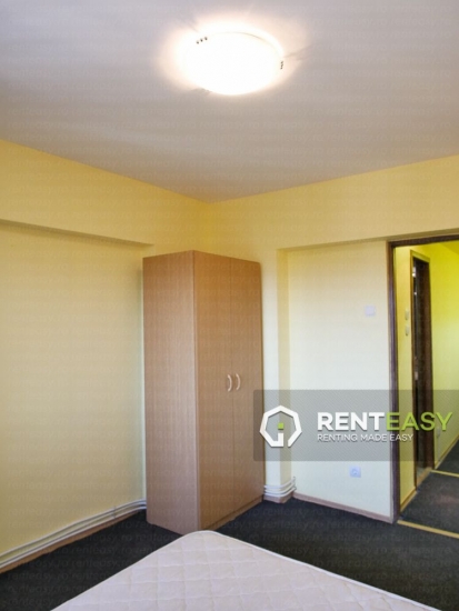 Apartament cu 4 Camere de Inchiriat in fata Universitatii de Medicina