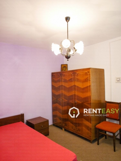 Apartament cu 3 Camere de Inchiriat in Zona Podu Ros