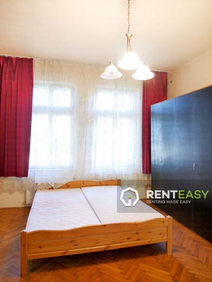 Apartament cu 4 Camere de Inchiriat in Centru langa Facultatea de Medicina