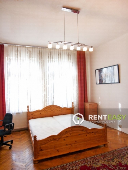 Apartament cu 4 Camere de Inchiriat in Centru langa Facultatea de Medicina