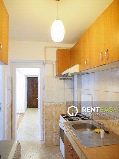 Apartament trei camere de inchiriat in Piata Unirii