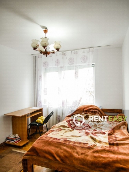 Apartament cu 3 camere pentru inchiriat in Independentei