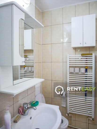 Apartament cu 2 Camere pentru Inchiriat pe Independendentei la 2 minute de UMF