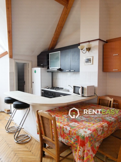 Penthouse cu 3 Camere de Inchiriat in Centru - Rapa Galbena