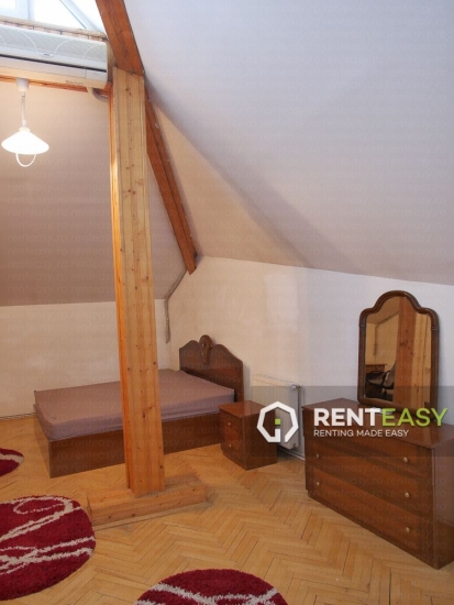 Penthouse cu 3 Camere de Inchiriat in Centru - Rapa Galbena