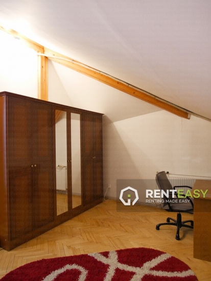 Penthouse cu 3 Camere de Inchiriat in Centru - Rapa Galbena